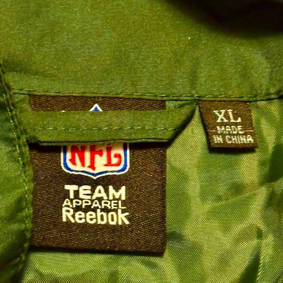 Green and white vintage NFL Green Bay Packers windbreaker jacket NFL Reebok XL - Picture 4 of 7
